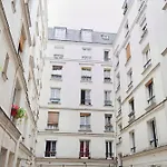 Charming Studio Steps Away From Montmartre